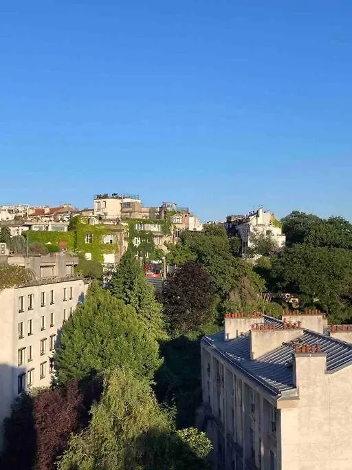 Loft En Dernier Etage Proche Des Buttes Chaumont Párizs